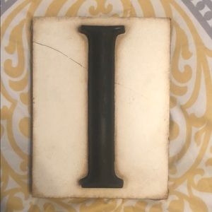 Sid dickens tile letter I